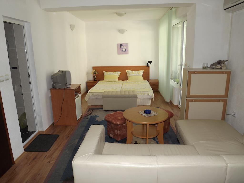 Guest House Stenli 프리모르스코 객실 사진